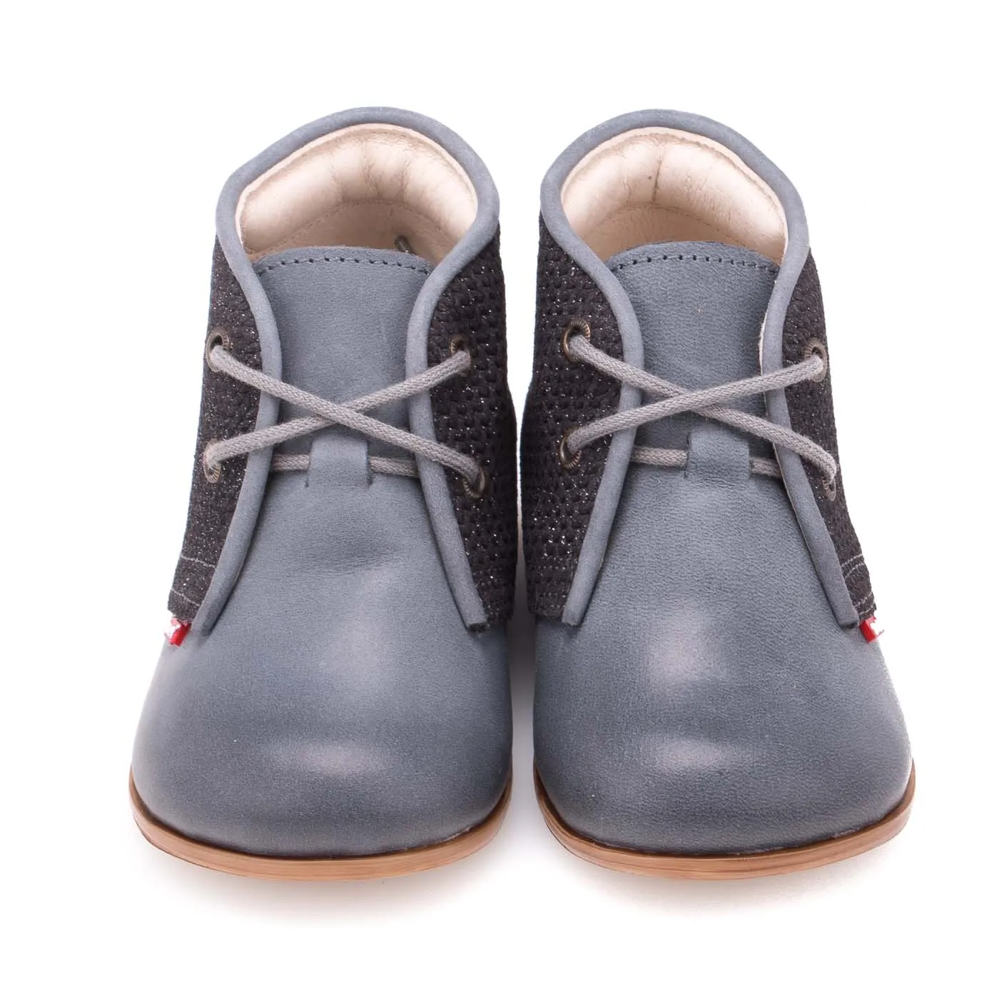 (2362-18) Emel first shoes