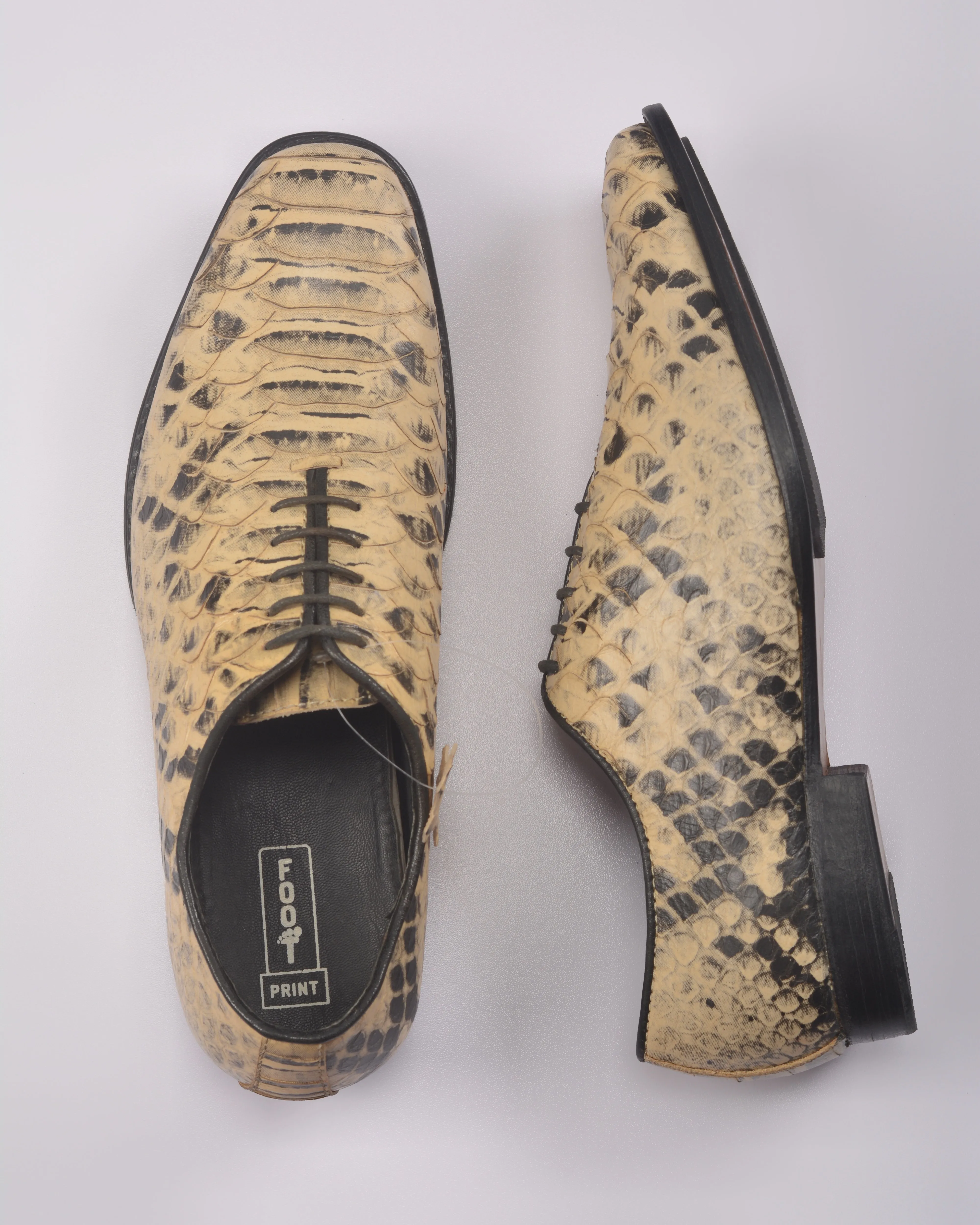 FOOTPRINT EMBOSSED OXFORD PREMIUM SHOES