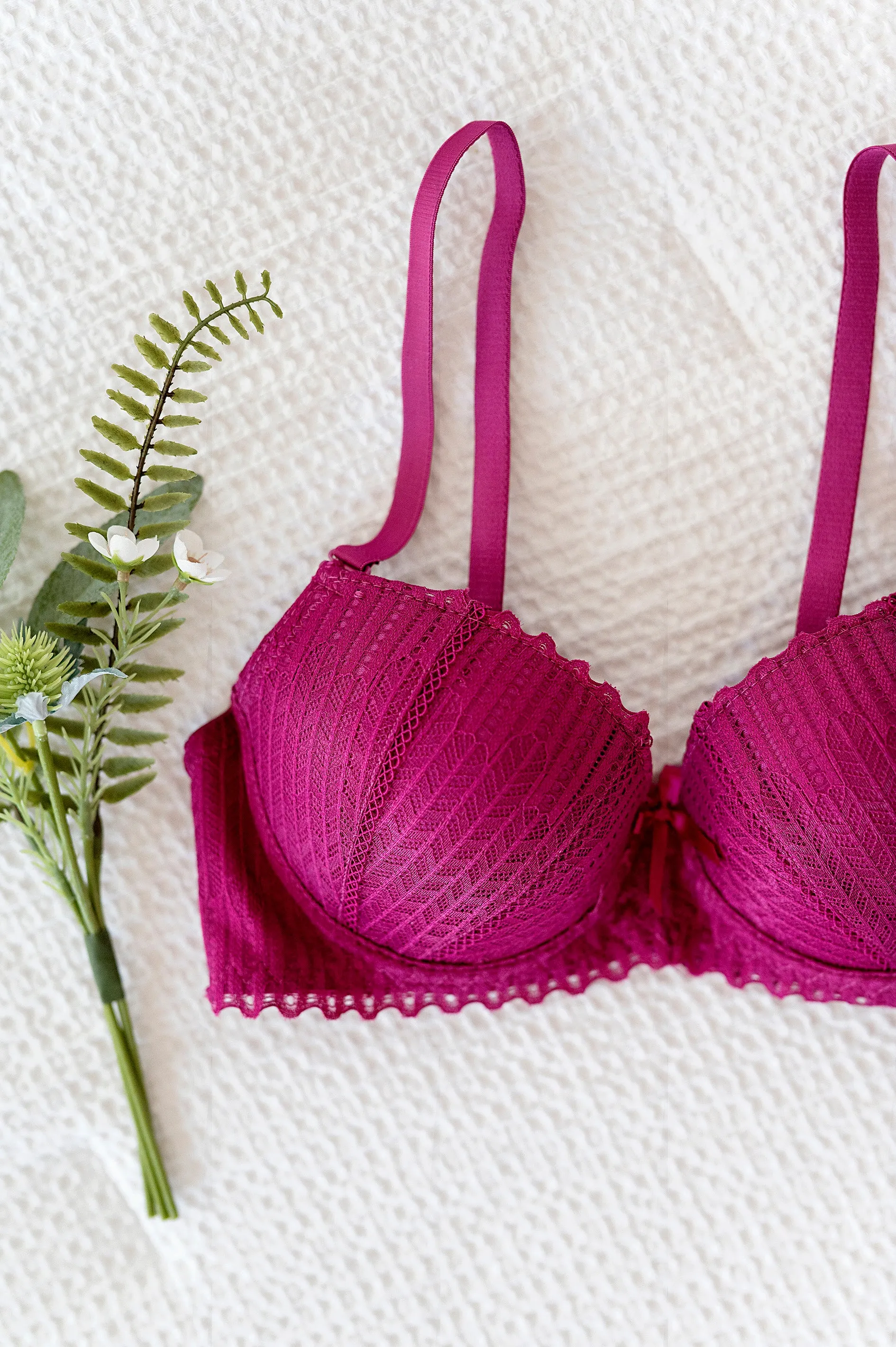 Gia Lace Bra In Fuchsia - Size 40C Left