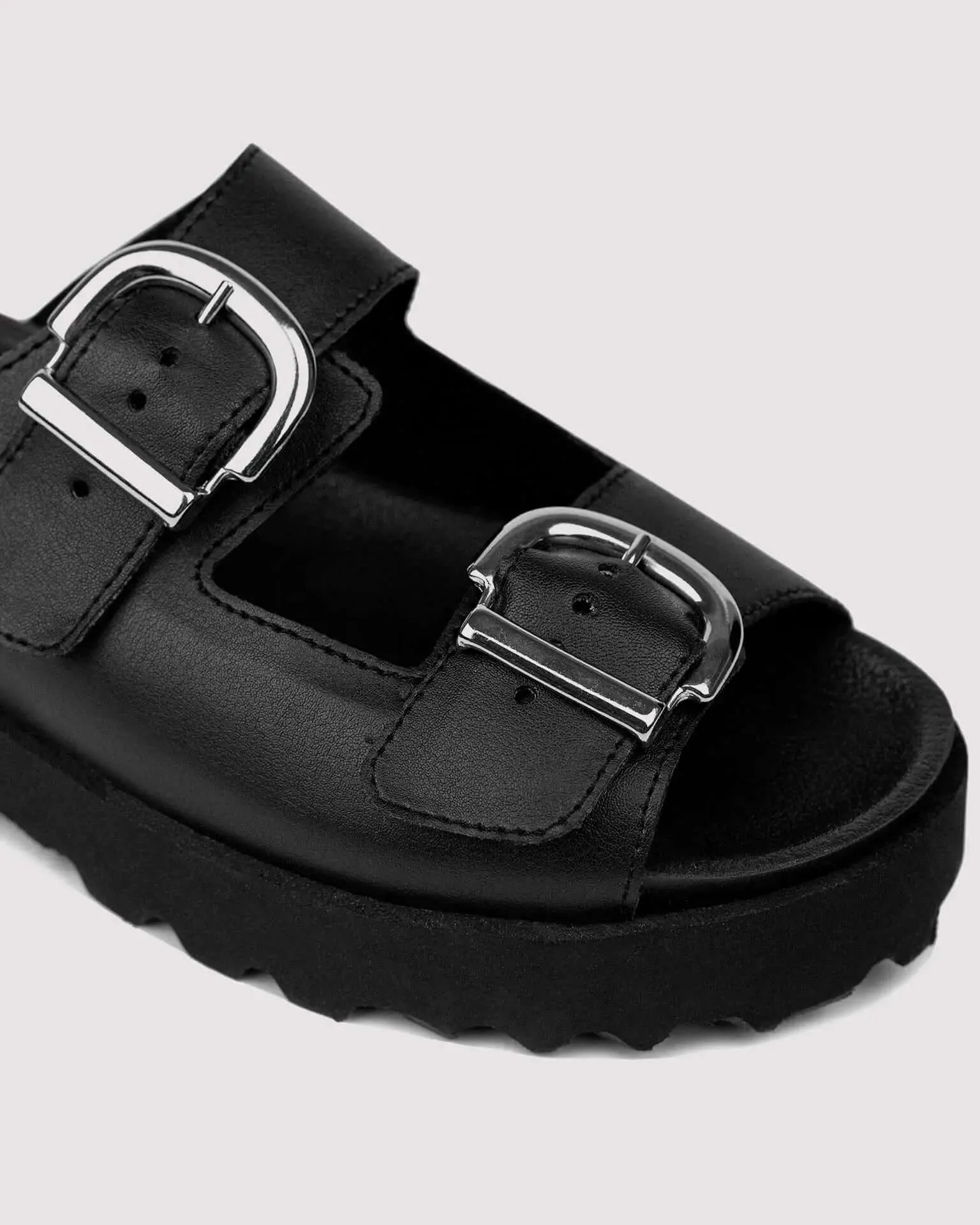 PRE-ORDER Vegan Buckle Slides Nopal made of cactus leather by Bohema